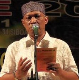 Mengenang 40 Hari Berpulangnya Si Penyair